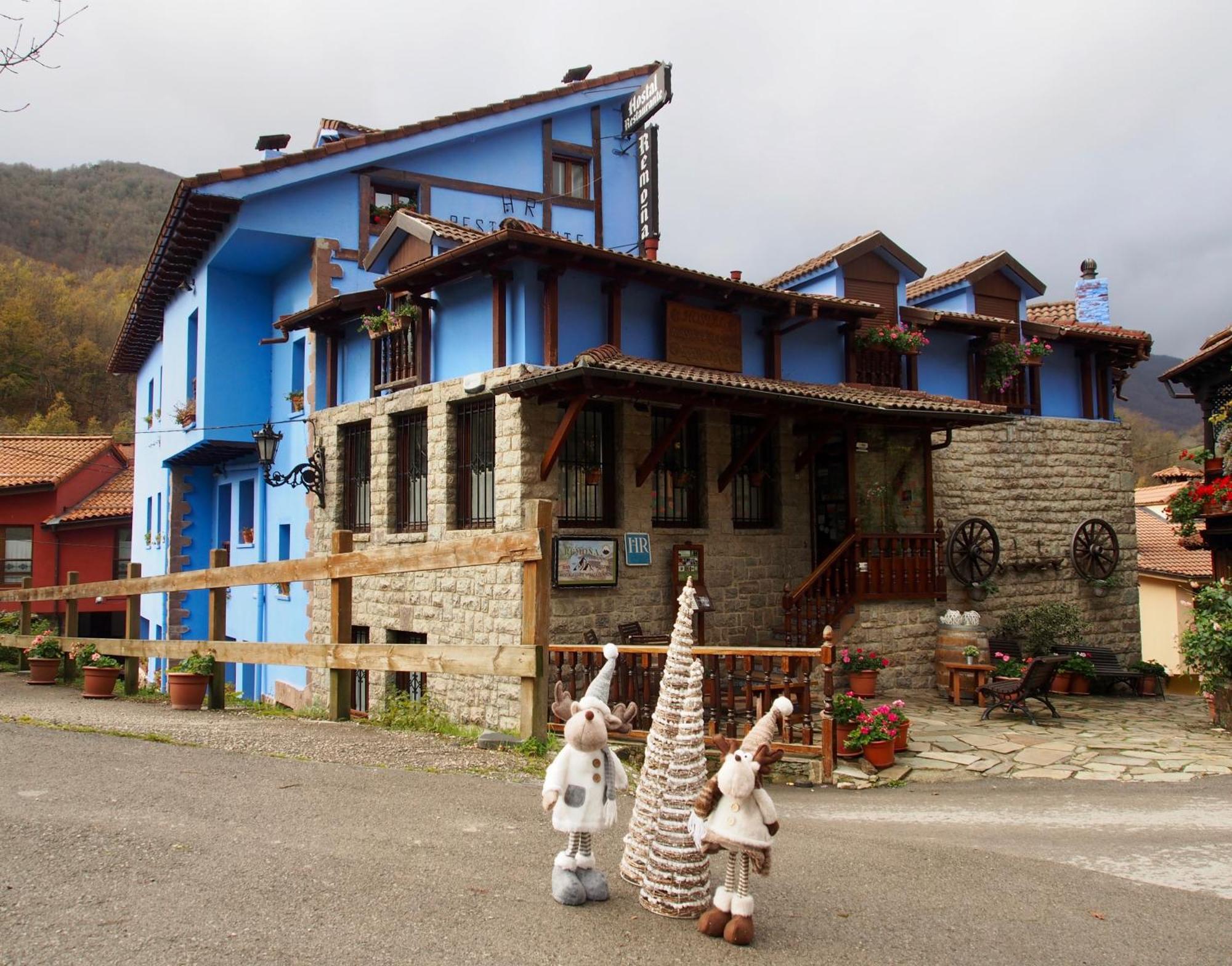 Hotel Hostal Remoña Espinama Exterior foto